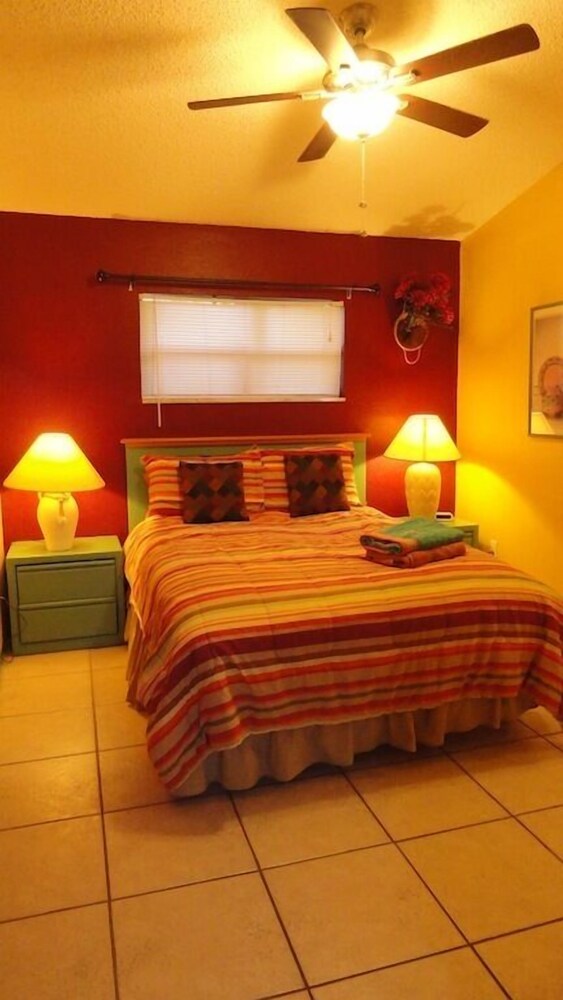 Whispers Resort By Affordable Beach Condos - photo 4