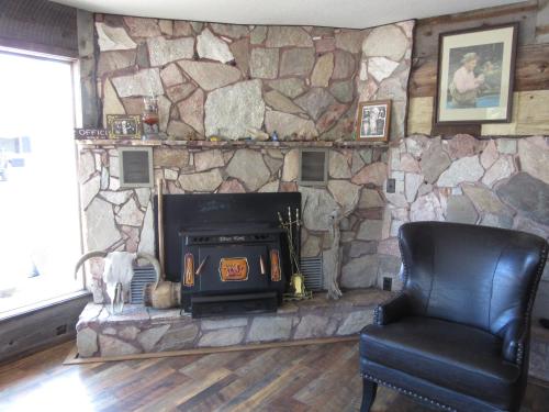Al's Westward Ho Motel - photo 11