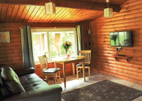 Heronstone Lodges — Ystradgynlais — photo 3