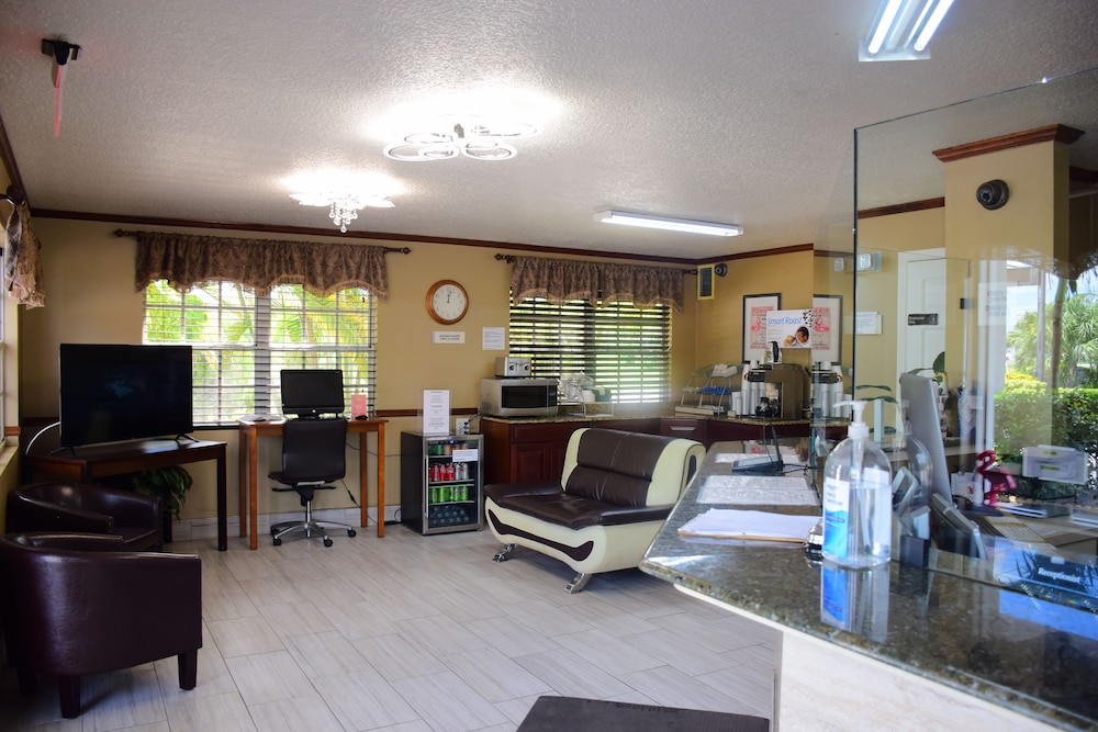 Flamingo Motel - photo 3