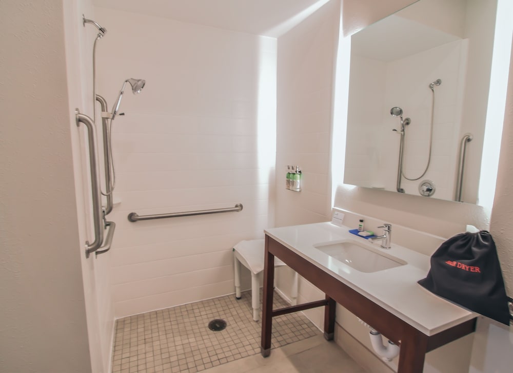 Holiday Inn Express & Suites Indianapolis Northwest by IHG - photo 27