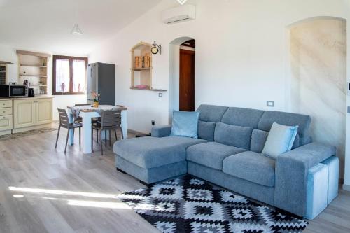 Monica's Guesthouse — 4-Star Luxury Hotel in Baratili San Pietro, Italy