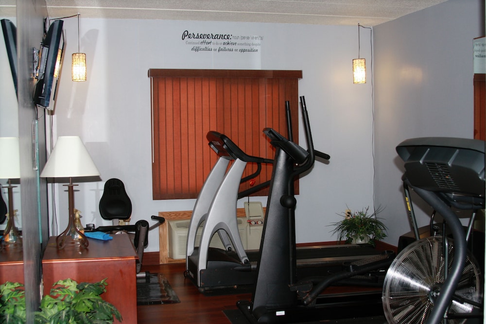 Gladstone Inn & Suites - photo 13