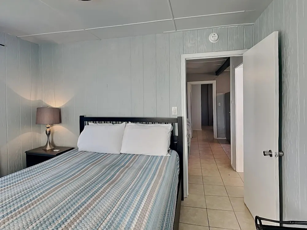 Surfside Escape - photo 17