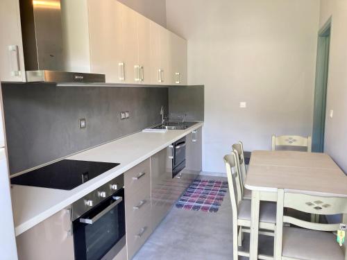 See Breeze Apartments n.2 — 4-Star Luxury Hotel in Lefkada, Greece