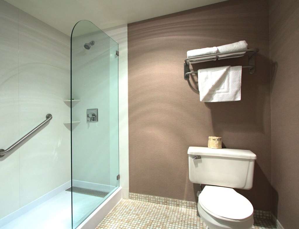 Executive Inn & Suites Embarcadero Cove - photo 7