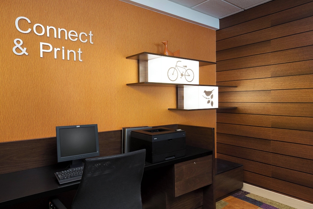 Fairfield Inn and Suites by Marriott Chicago Midway Airport - photo 18