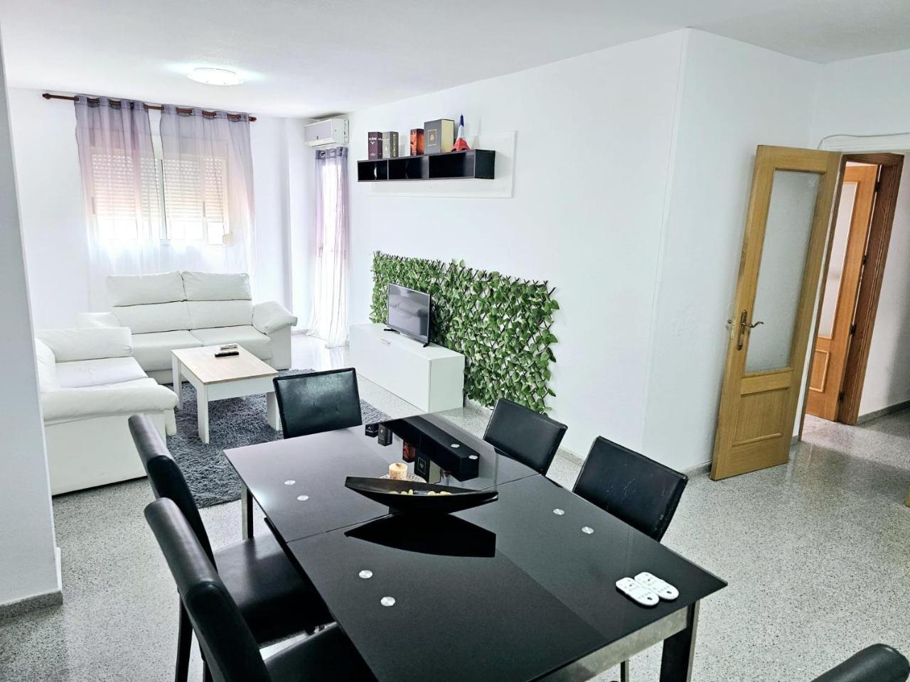 Increible Piso Centrico Gandia in Gandia, Spain