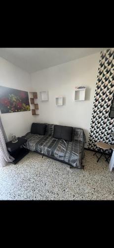 T2 Moderne a 2 Min de la Plage in Port-La-Nouvelle, France