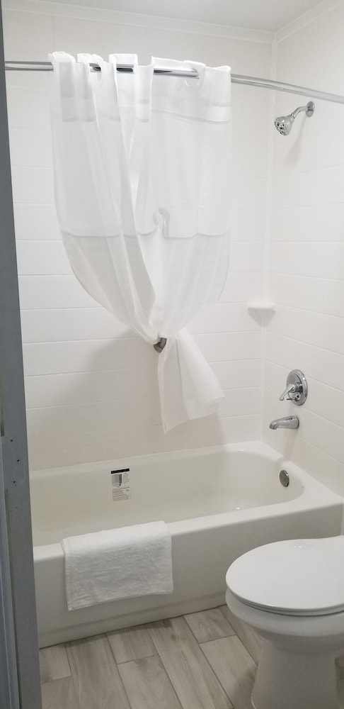 Key West Inn Boaz - photo 21