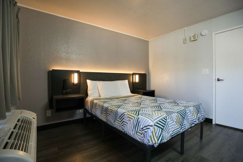 Motel 6 Sacramento CA Old Sacramento North - photo 20
