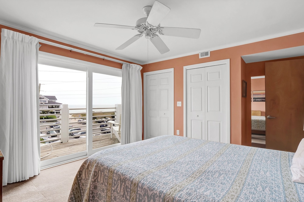 Sandpeddler Inn & Suites - photo 73