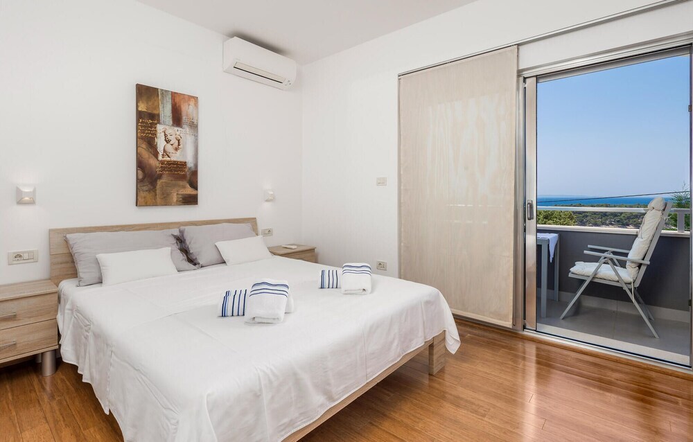 1 Bedroom Awesome Home In Rab — Rab — photo 3