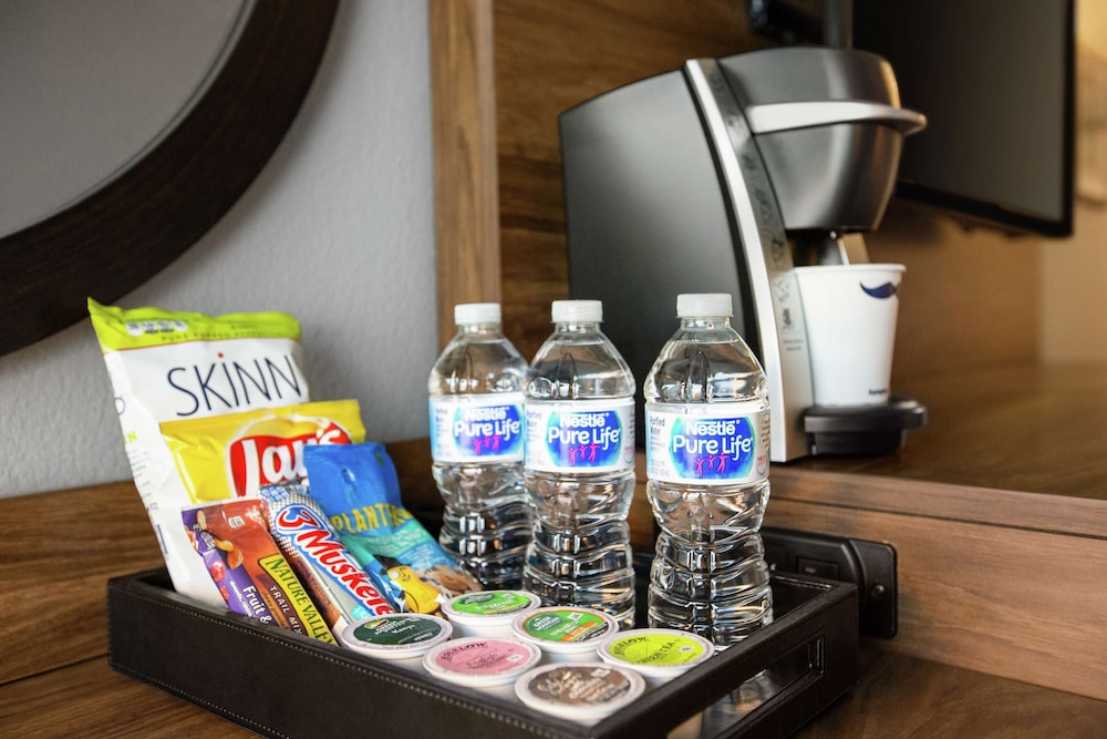 Hampton Inn & Suites Fort Lauderdale Airport - photo 5