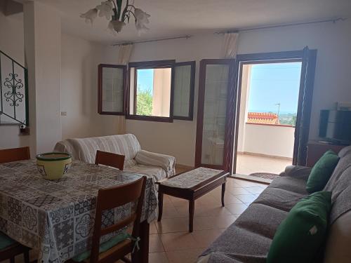 San Teodoro Graziosa casa vacanza con parcheggio privato — 4-Star Luxury Hotel in San Teodoro, Italy