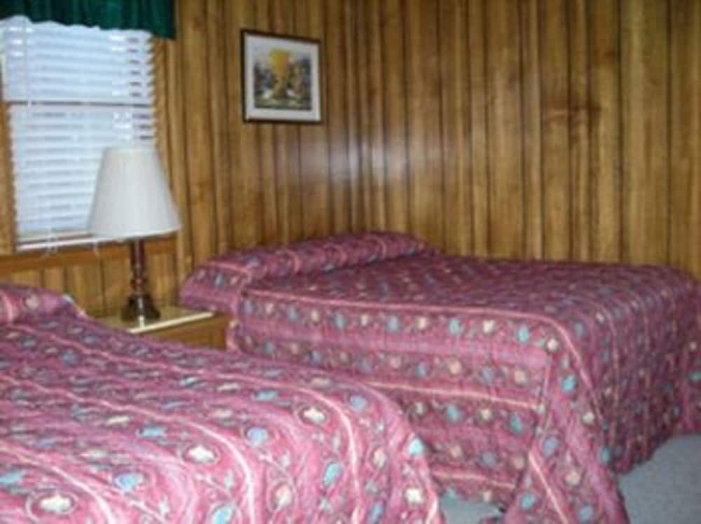 Cabins At Twinbrook Resort - photo 13