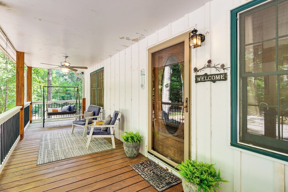 Cozy Ellijay Cabin Hot Tub Yard and Resort Access - photo 33