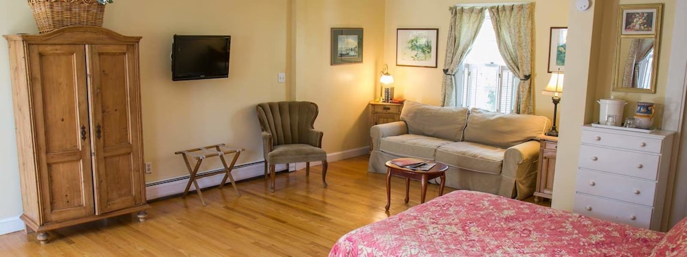 The Ashley Inn - photo 7