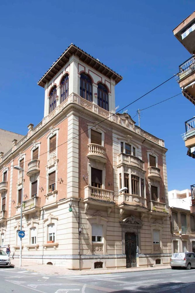 Apartamento en Edificio Tortosa — 4-Star Luxury Hotel in Monovar, Spain
