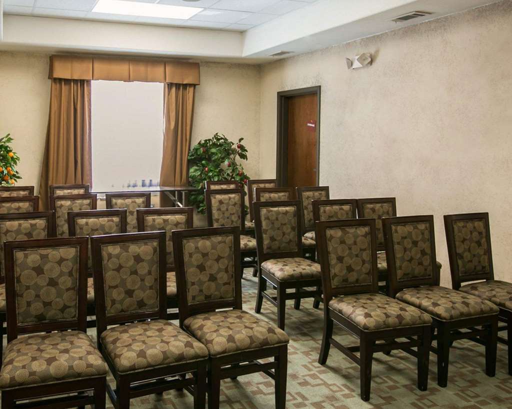 Sleep Inn & Suites Highway 290 NW Freeway - photo 31