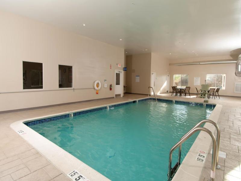 Holiday Inn Express Vernon Manchester by IHG - photo 25