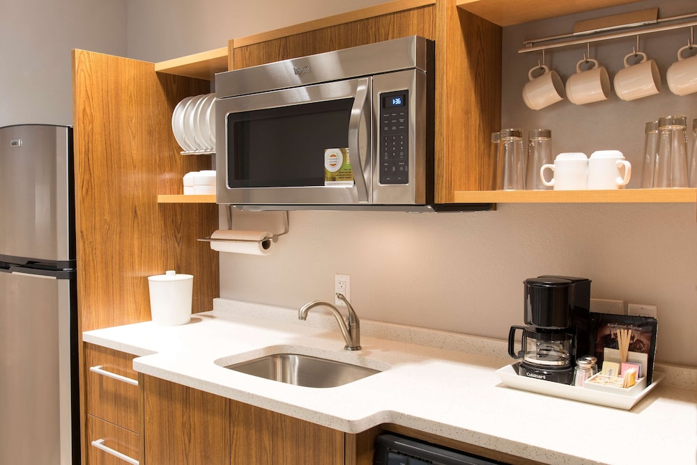 Home2 Suites by Hilton Indianapolis Downtown - photo 11