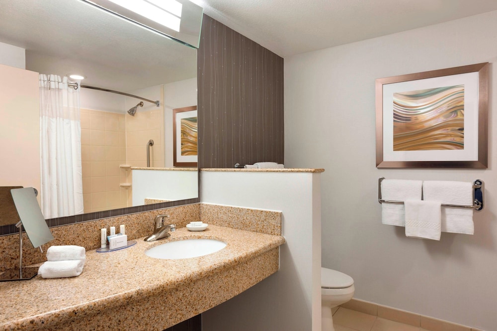 Courtyard Marriott Fort Smith Downtown - photo 10