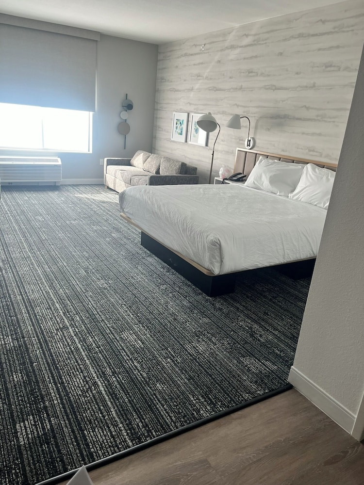 Towneplace Suites By Marriott Cincinnati Oakley - photo 13