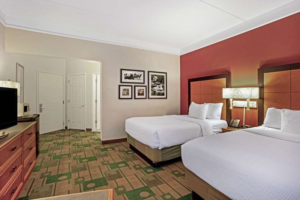 La Quinta Inn & Suites by Wyndham Winston Salem - photo 29
