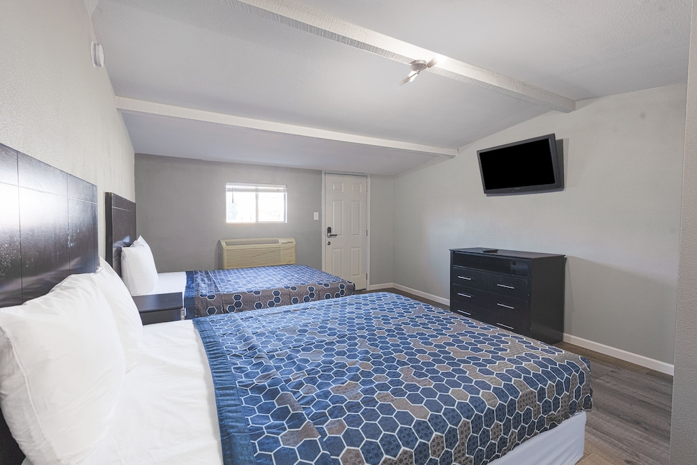 Sands Inn Winnie - photo 20