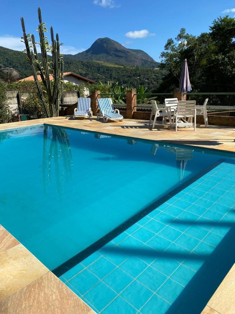Sítio N#1 da Serra Perfeito para famílias com bebês e crianças Piscina aquecida e limpeza incluídos in Teresopolis, Brasil