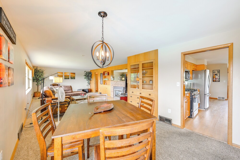Family Friendly Yakima Escape With Yard And Pool — Yakima