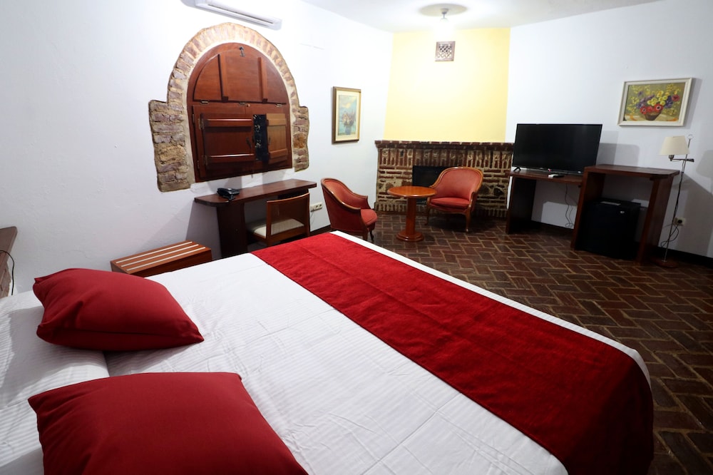 Hotel Monasterio Rocamador — Almendral — photo 5