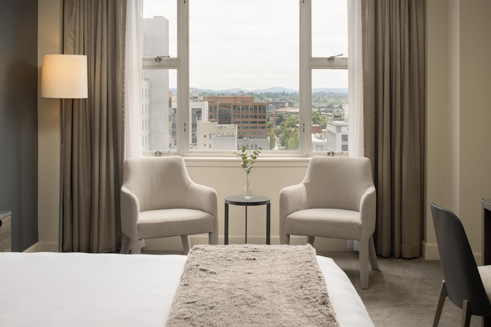 The Benson Portland Curio Collection by Hilton - photo 41