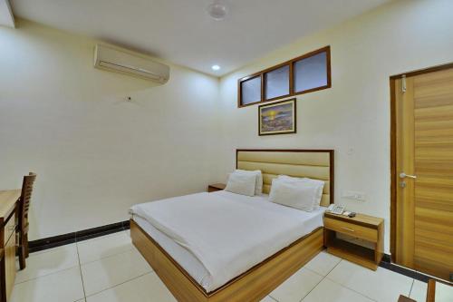 Hotel Aricent Opposite ISBT Sector 17 Chandigarh pet-friendly hotel Chandigarh