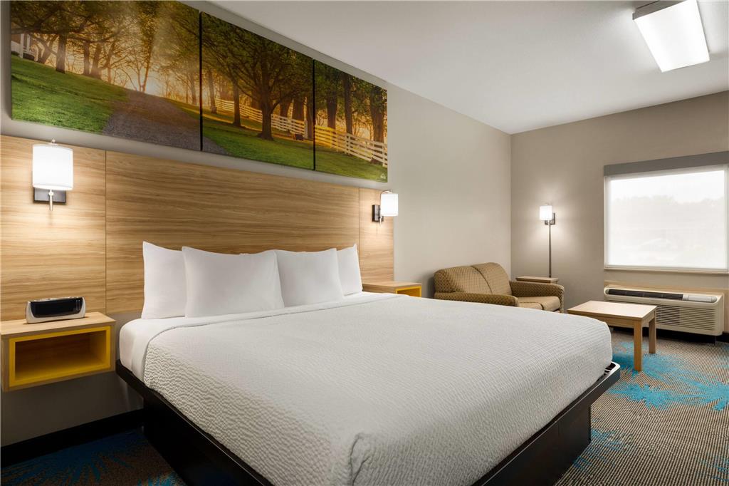 Days Inn & Suites by Wyndham Prattville Montgomery - photo 24