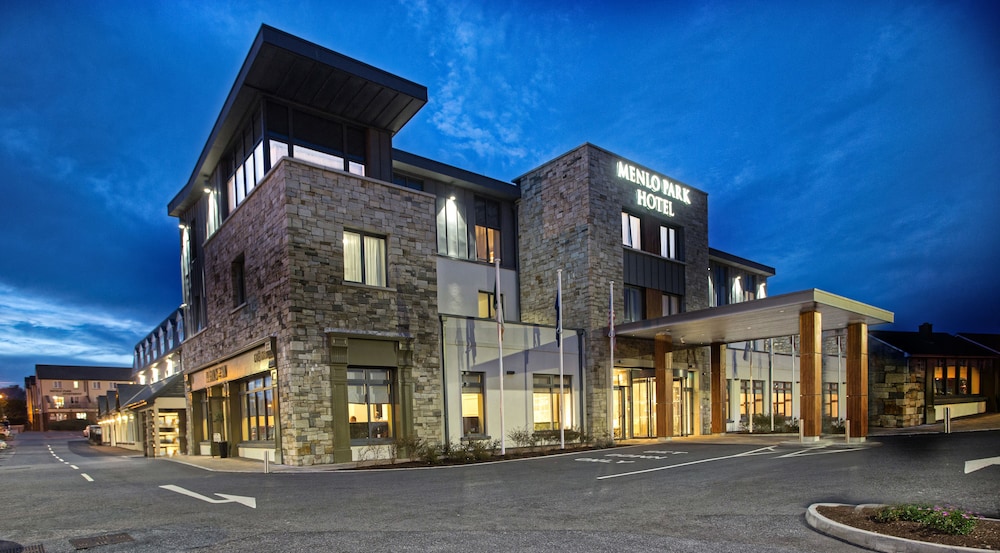 Menlo Park Hotel in Gaillimh, Republic of Ireland