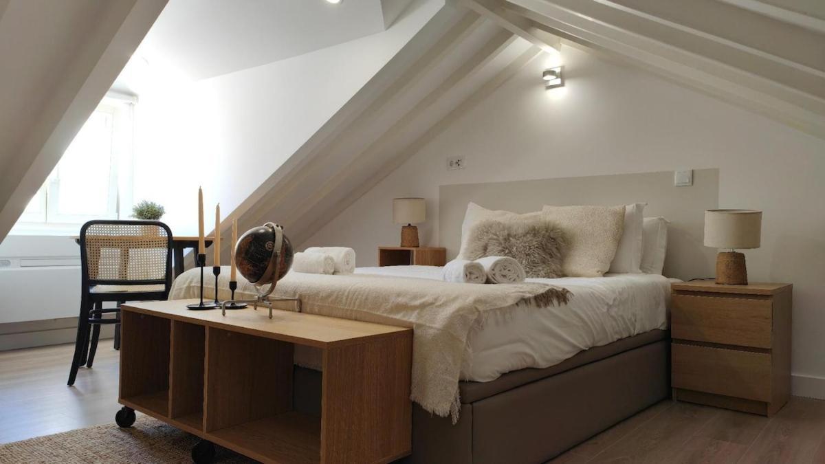 Chiado Modern Attic Duplex 2 Bedroom Apartment