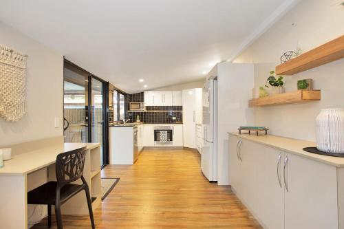 North Central Holiday Home — 4-Star Luxury Hotel in North Mackay, Australia