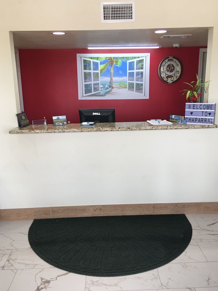 Chaparral Motel - photo 3