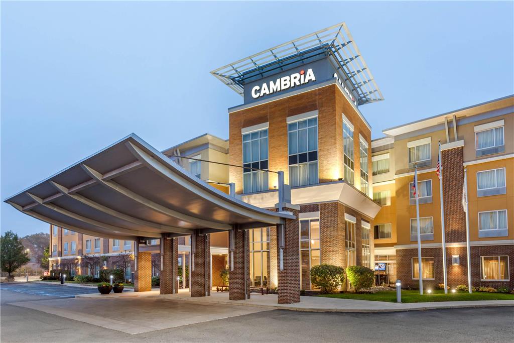 Cambria Hotel Akron Canton Airport — hotel in Uniontown