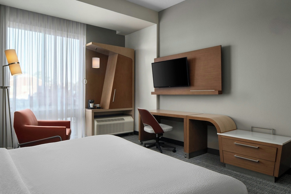 Courtyard By Marriott Fayetteville Fort Bragg Spring Lake - photo 14