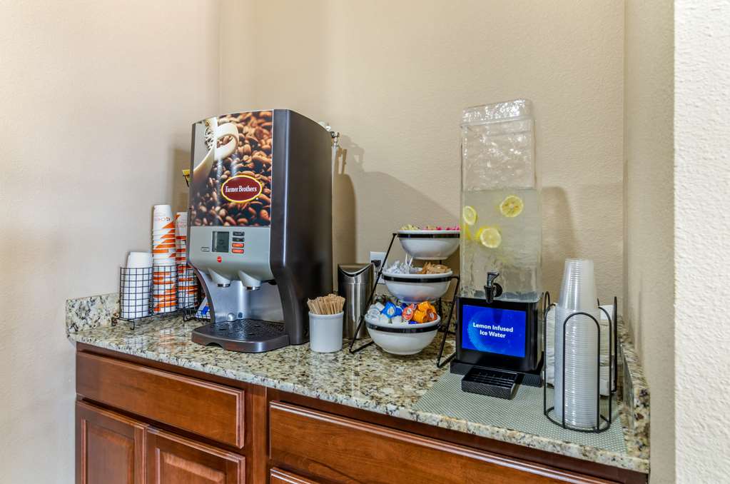 Comfort Inn & Suites Salina North - photo 27