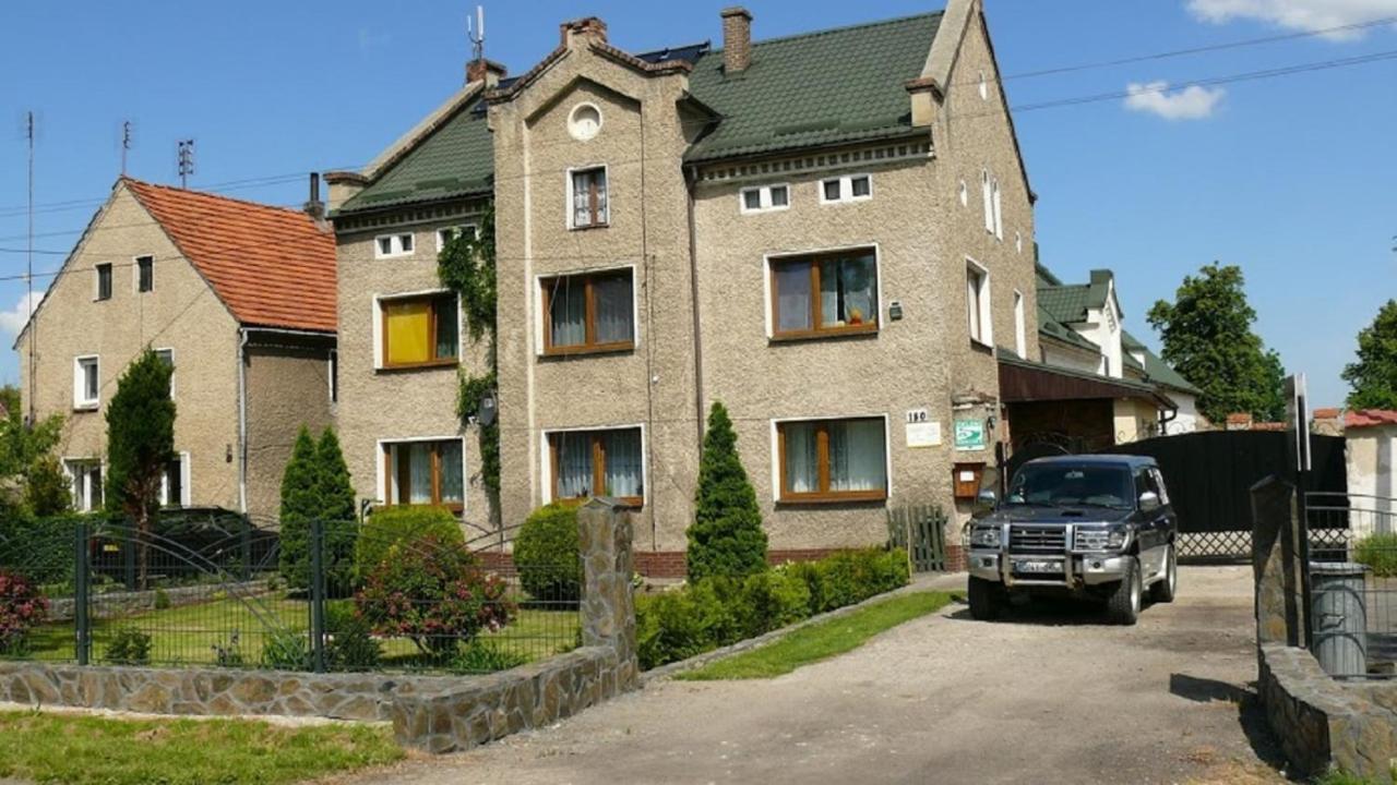 Pod Bocianem Noclegi in Nysa, Poland