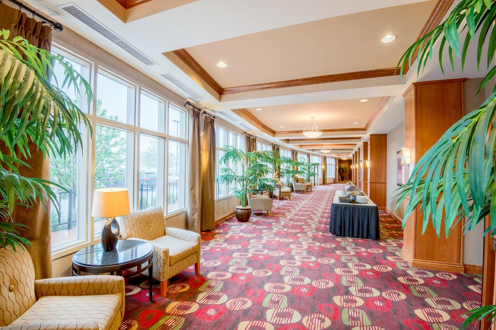 Holiday Inn & Suites Grand Junction by IHG - photo 47