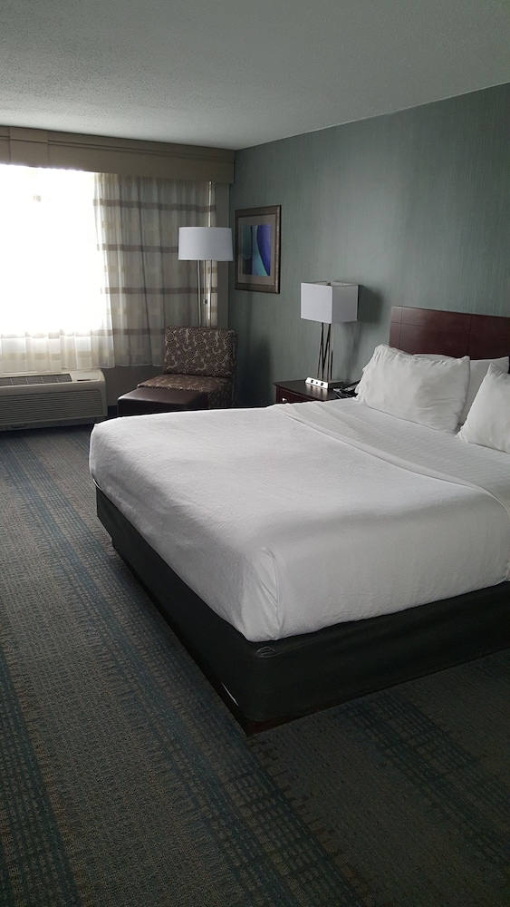Holiday Inn Columbus Dwtn Capitol Square by IHG - photo 10