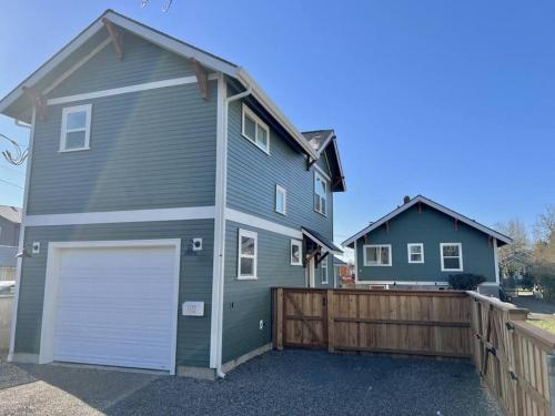 Custom Built Cottage in Downtown with Pool — 4-Star Luxury Hotel in Salem, United States