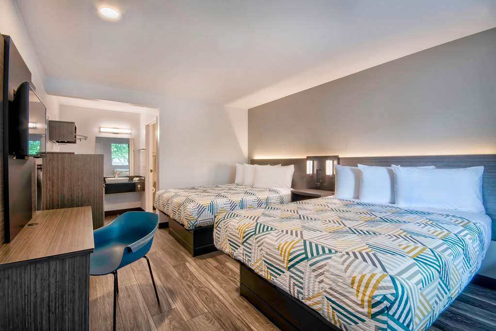 Motel 6 Marina CA Monterey - photo 19