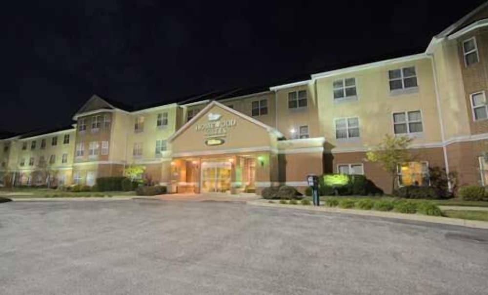 Homewood Suites by Hilton Indianapolis Airport Plainfield - photo 33