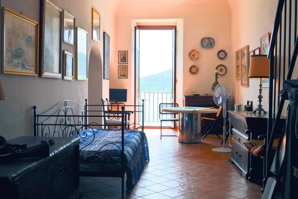 Elegante Alloggio Da Zia Fla — 4-Star Luxury Hotel in Portovenere, Italy
